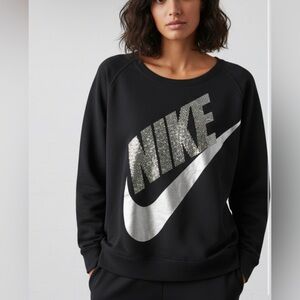 Oversize Nike Black Crewneck Rally Sequin Sweatshirt size Large
